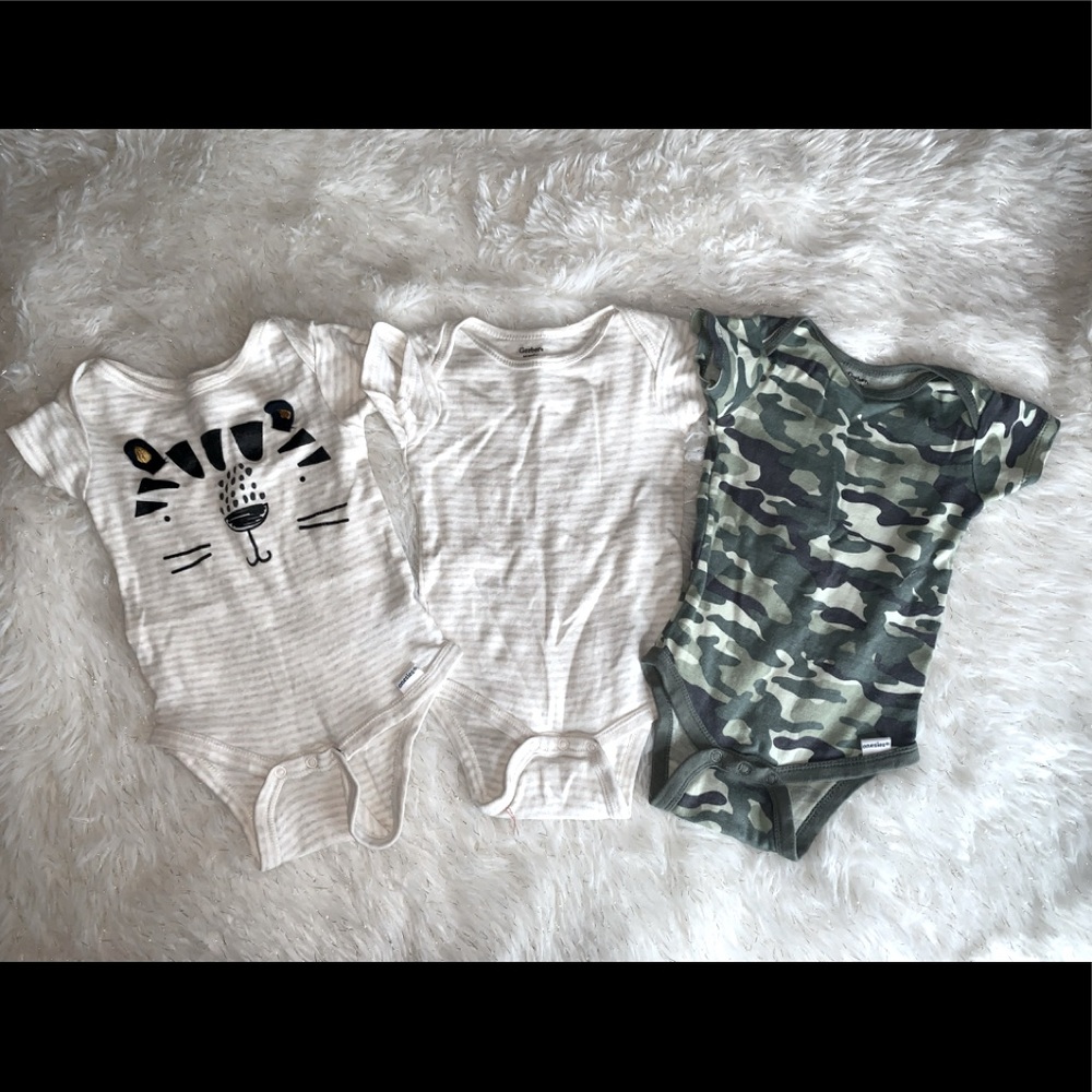 3- Gerber baby clothes Short Sleeve Onesies Bodysuits. 3-6 M